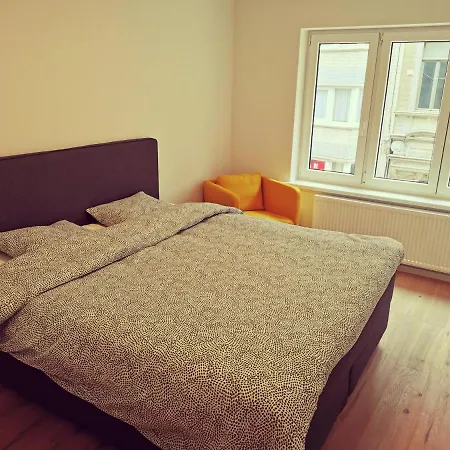 Appartement Zeezicht 13 *
